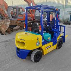 Pour chariot élévateur Komatsu 3 tonnes Transpalette original haute performance avec moteur diesel de qualité utilisé avec assurance - Product Image 2