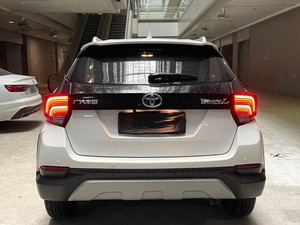 Sedán Usado Chino <span class=keywords><strong>2023</strong></span> de Bajo Consumo y <span class=keywords><strong>Precio</strong></span> Económico para Vitz <span class=keywords><strong>Yaris</strong></span> L 1.5L Automático LHD 5 Plazas Interior Oscuro Neumáticos R15 - Product Image 5