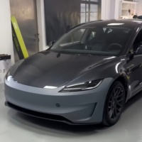 Pour les mises à jour de Tesla Model 3 avec kit carrosserie avant et arrière 3P, tout en améliorant la version standard avec un kit extérieur haute performance