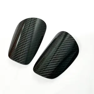 Koruma özellikleri ile özel karbon Fiber futbol koruyucu yastık Pioneer tekmelikler