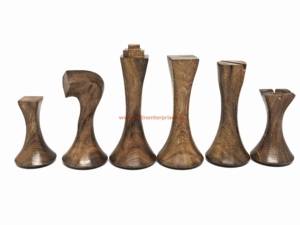 Meilleure vente jeu d'échecs carré de luxe exclusif pièces d'échecs en bois plastique de haute qualité jeu de société conçu pour les enfants - Product Image 3