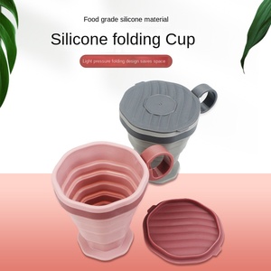 Tasse à café pliable moderne en silicone avec sangle, couvercle classique et paille, idéale pour les voyages, le thé et les stimulants (caféine) - Product Image 2