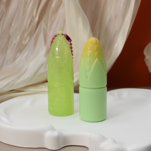 Tubo de bálsamo labial Yuecai con forma de maíz, vacío, lindo, con forma de fruta, para niños, con llavero y cadena de bola, embalaje cosmético de fábrica - Product Image 4