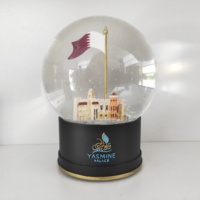 YASMINE personnalisé 120mm boule à neige résine verre matériel artificiel globe d'eau avec thème de la musique pour la décoration de la maison modèle fleur