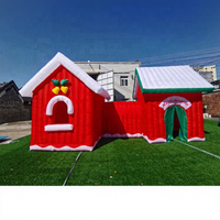 Grande maison gonflable en PVC de Père Noël, maison de Noël en pain d'épices gonflable pour la décoration d'événements festifs