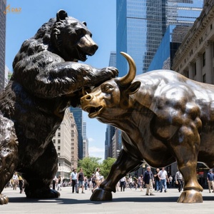 Plaza de la ciudad al aire libre personalizada, decoración pública, estatua de Animal fundido de bronce grande moderna, Toro y oso gigante frente a cada escultura de bronce - Product Image 4