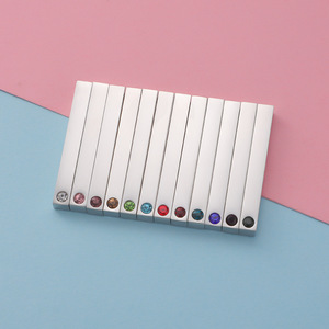 B4836 Bạc Vàng Mạ Thép Không Gỉ Quyến Rũ <span class=keywords><strong>Birthstone</strong></span> Pave Mặt Dây Chuyền Cuboid Hình Dạng Pha Lê Quyến Rũ Cho Logo Tùy Chỉnh - Product Image 4