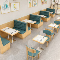 Table et chaises de salle à manger en métal de haute qualité, avec sièges rembourrés en cuir PU, tables en bois et ensembles de salle à manger.