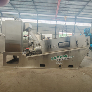 Séparateur de déshydratation industriel en spirale de poulet Équipement horizontal de séparation solide-liquide pour le fumier de vache laitière - Product Image 3