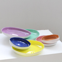 Assiette créative ovale magnétique faite à la main, design macaron irrégulier, pour poudre solide, fruits, plats froids et gâteaux, pour salle d'exposition, table à manger, hôtel