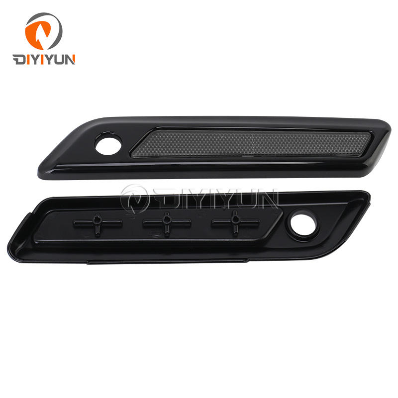 สีดำและสีควันบุหรี่