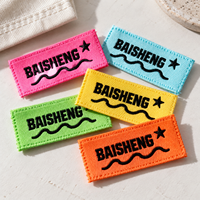 Étiquette textile rectangulaire personnalisée avec logo, couleur assortie et surpiqûres pour vêtements, étiquette tissée