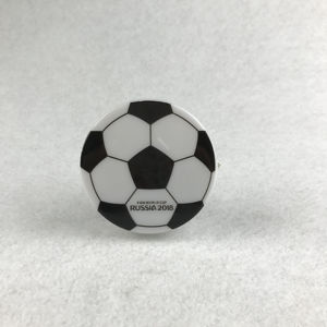 GL-W070 Lámpara Nocturna LED Moderna con Diseño de Fútbol, Luz Blanca Cálida, Material ABS, Tamaño Mediano, Enchufable, Alto CRI 80 - Product Image 3