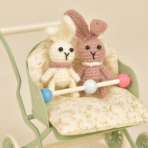 Accessori in miniatura lavorati a mano mini cane animale piccolo coniglio rosa fiore coperta borsa cesto biancheria - Product Image 3