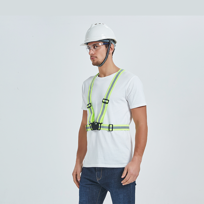 High-Brightness Night Reflective Safety Harness Vest Elastic Reflective Cycling Running Clothing for Reflective Safety Clothing