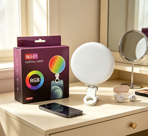 Anneau lumineux LED à clipser pour <span class=keywords><strong>selfie</strong></span>, lumière d'appoint réglable, 3 modes de couleur pour téléphone, diffusion en direct, TikTok, maquillage, USB, vente en gros personnalisée - Product Image 3