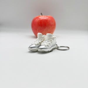 Porte-clés 3D <span class=keywords><strong>Mini</strong></span> Sneaker en PVC et alliage métallique, cadeau d'anniversaire pour les fans de sneakers - Product Image 3