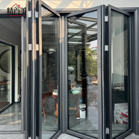 Porte pliante en aluminium à cadre étroit sur mesure avec joint d'étanchéité et ventilation flexible pour véranda, patio, balcon et cloison