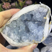 En gros Naturel Bleu Cristal Pierre Brute Celestite Cluster Quartz Géode Spécimen Minéral Pour La Décoration Cadeau