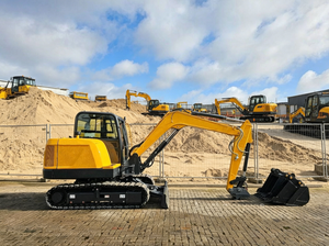 Mini-excavatrice sur chenilles 906E <span class=keywords><strong>de</strong></span> 5,9 tonnes avec godet <span class=keywords><strong>de</strong></span> 0,21 m et boîte <span class=keywords><strong>de</strong></span> vitesses, rayon <span class=keywords><strong>de</strong></span> braquage court, idéale pour les projets <span class=keywords><strong>de</strong></span> drainage résidentiel et les flottes <span class=keywords><strong>de</strong></span> <span class=keywords><strong>location</strong></span> - Product Image 5