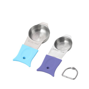 Soldes Exceptionnelles : Tasses et Cuillères à Mesurer Écologiques en Acier Inoxydable 18/8, Utilisation Domestique, Lavables au <span class=keywords><strong>Lave</strong></span>-<span class=keywords><strong>Vaisselle</strong></span>, Outils <span class=keywords><strong>de</strong></span> Cuisine Magnétiques - Product Image 1