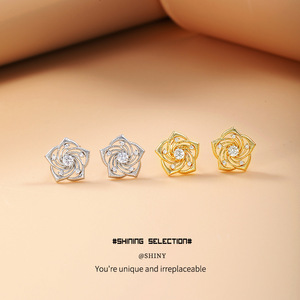 Collier élégant en alliage de cuivre avec pendentif cœur en diamant rose brossé pour femme, chaîne de clavicule pour usage quotidien - Product Image 5