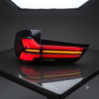 Transformez votre BMW X5 F15 2014-2018 avec le dernier ensemble de feux arrière à LED avec clignotants séquentiels dynamiques.