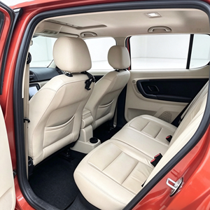 Práctico Skoda <span class=keywords><strong>Fabia</strong></span> 2012 1.6L Automático Compacto <span class=keywords><strong>Hatchback</strong></span> de 5 Plazas con Volante a la Izquierda, Coche Usado de Gasolina para Uso Familiar en África - Product Image 6