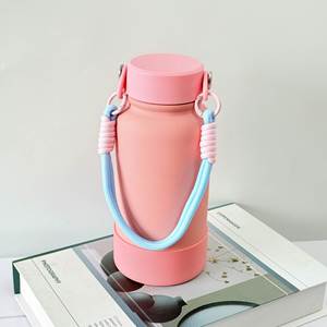 Bouteille d'eau de voyage isotherme en acier inoxydable à large ouverture de 500 ml et 1000 ml avec manchon en silicone pour isolation thermique 12-24 - Product Image 4