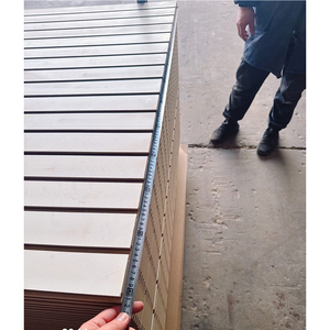 Panel de visualización de melamina MDF Slatwall con panel de exhibición de <span class=keywords><strong>tienda</strong></span> minorista de aluminio ranurado <span class=keywords><strong>Muebles</strong></span> comerciales <span class=keywords><strong>baratos</strong></span> - Product Image 5