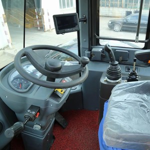 Cargadora Compacta China Nueva y Económica, 1 Año de Garantía, Directo de Fábrica, <span class=keywords><strong>Pala</strong></span> con Tracción en las 4 Ruedas, Motor Diésel, CE Euro5, en Venta - Product Image 3