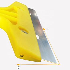 Raschietto con Lama in Plastica per Rimozione Adesivi/Vernice, Strumento per Vetri e Superfici in Plastica - Product Image 5
