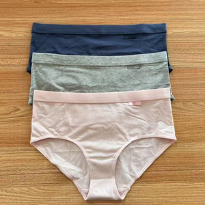 Оптовая продажа: Новинка! Комплект из 3 предметов: высококачественное женское хлопковое нижнее белье, дышащее, со средней посадкой, модный узор с буквами, вязаное. - Product Image 4