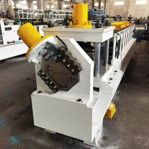 Máquina formadora de rolos intercambiáveis C Z automática de alta velocidade fácil operação Produzir máquina formadora de rolos de handrail C Z