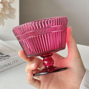 Venta al por mayor: Tazón de vidrio alto estilo coreano a rayas rosa para yogur, ensalada, postre o bebidas. - Product Image 2