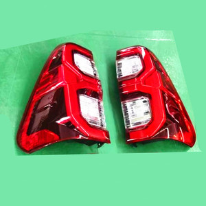 ชุดไฟท้าย LED แบบไดนามิก Sequential ติดตั้งง่ายแบบ Plug-and-Play สำหรับ Toyota Hilux ปี 2015-2025 - Product Image 2