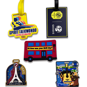 Etiquetas Personalizadas con Diseño de Logotipo, Accesorios de Goma, Etiqueta de Equipaje de PVC 3D con Relieve Personalizado - Product Image 4