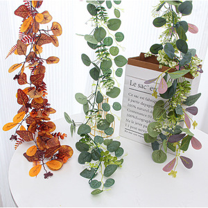Feuilles d'eucalyptus artificielles, guirlandes de feuilles d'érable, feuilles de papillon, décoration murale pour la maison et l'extérieur, fleurs en plastique et en soie - Product Image 1