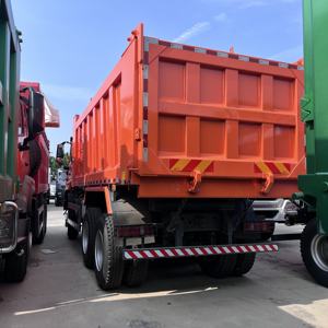รถดัมพ์ SINOTRUK HOWO NX 6x4 371 แรงม้า สีส้ม รถบรรทุกงานหนักทนทาน - Product Image 2