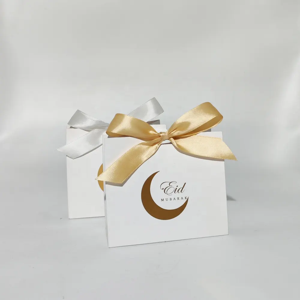 DAMAI Eid Mubarak hadiah portabel kotak permen Ramadan panas Stamping bulan emas putih tas hadiah untuk pesta cokelat biskuit paket