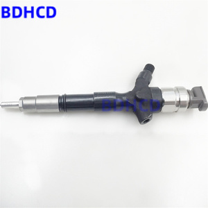Iniettore Carburante Common Rail Diesel 23670-0L050, Ricambi Motore Auto 095000-8290 8220 8560 23670-0L050 per Toyota Hiace HILUX 1KD-FTV - Product Image 1