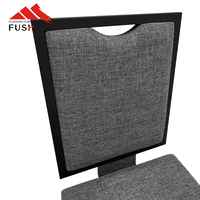 Chaise de banquet empilable en aluminium avec dossier flexible et assise rembourrée, dotée d'une poignée de transport, idéale pour les salles de réception d'hôtels, les réunions et les événements