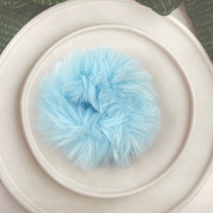Style doux filles <span class=keywords><strong>cheveux</strong></span> cravates couleur bonbon fausse fourrure chouchou peluche queue de cheval élastique Chic bandeaux - Product Image 2