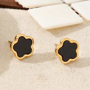 CAIOOCHE <span class=keywords><strong>Orecchini</strong></span> a Perno con Quadrifoglio in Acciaio Inossidabile Impermeabile, Placcati in Oro, Gioielli Personalizzati alla Moda per Donne - Product Image 3