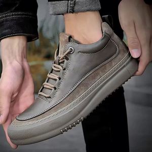 Sneakers tendance pour hommes, nouveaux mocassins respirants, chaussures en cuir décontractées - Product Image 2