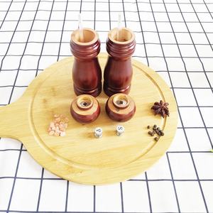 Macinapepe manuale regolabile in legno con una mano in legno con nucleo in ceramica - Product Image 4