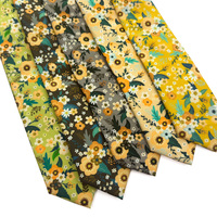Corbata de algodón verde hierba claro con estampado floral de caléndulas para hombre, con logotipo personalizado, de fábrica