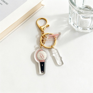 Kpop straykids สอง babymonster ateez nmixx เบาติดพวงกุญแจอะคริลิค itzy jungkook ZB1 snive SD พวงกุญแจกระเป๋ากุญแจตกแต่ง - Product Image 2