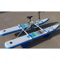 Vélos d'eau gonflables bleus de Waterbike portatif commercial avec le Waterbike de planche à pagaie pour le bateau de pédale de lac