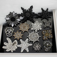 Patch en tissu perlé en forme de cœur pour flocon de neige en croix 3D fait à la main pour le bricolage, accessoires de mode, vêtements, chaussures et vêtements